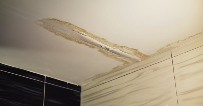 איך לזהות נזילה בבית